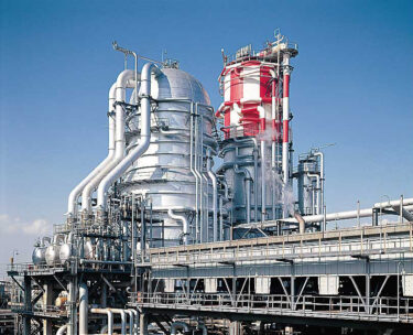 ENEOSとプリファードネットワークス、ENEOS川崎製油所の常圧蒸留装置でAI自動運転を開始